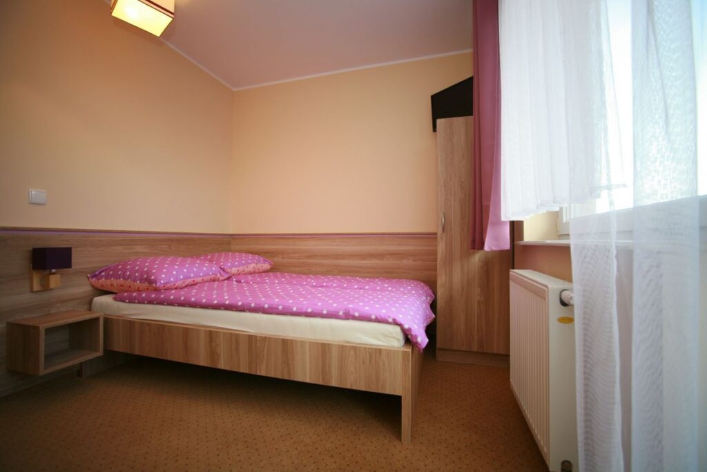 pokoje 2 osobowe 1808 1200 1200