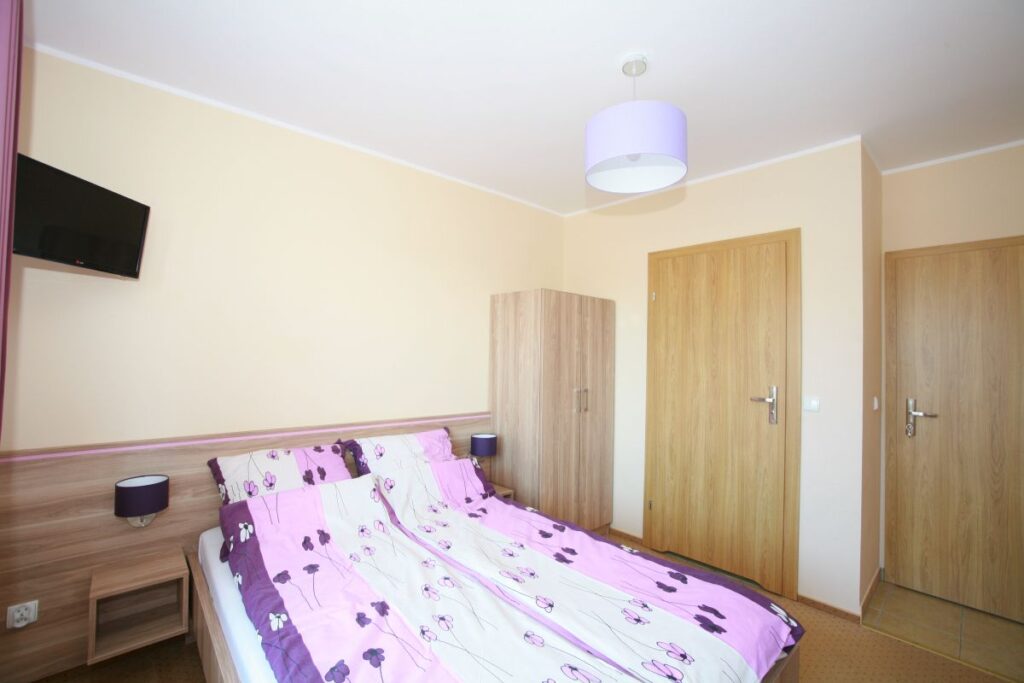 pokoje 2 osobowe 1932 1200 1200